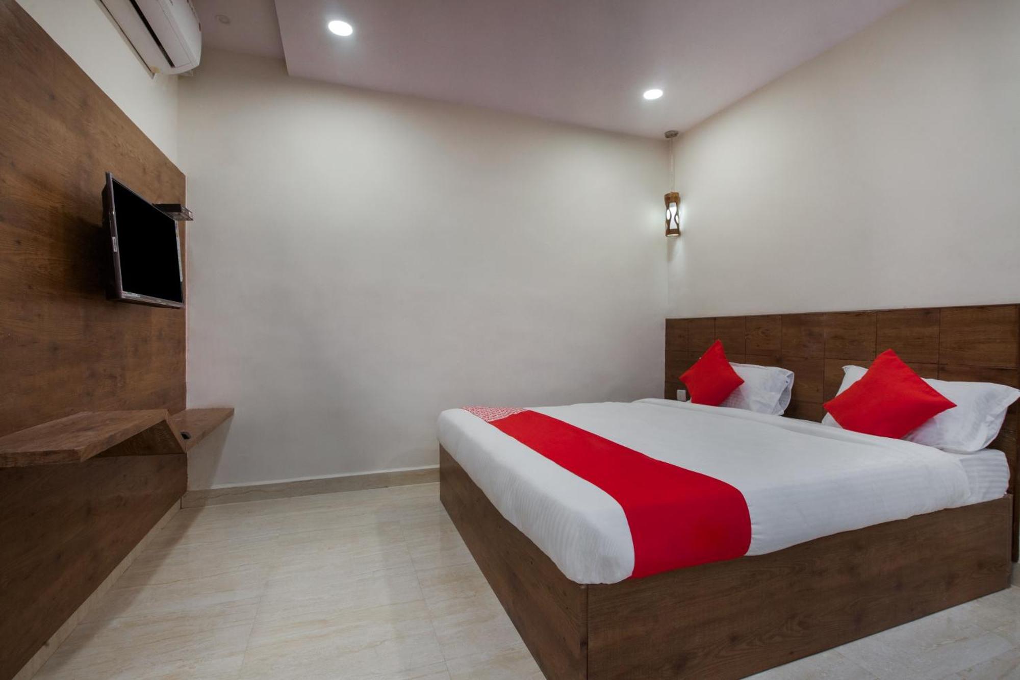 Super Hotel O Holiday Rani Gunj Opp Punjab National Bank Secundurabad Exterior foto