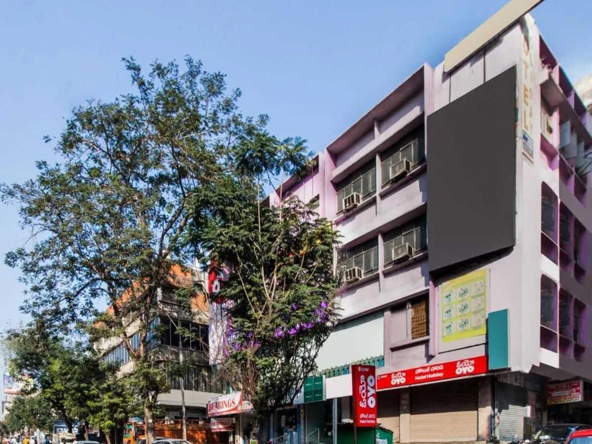 Super Hotel O Holiday Rani Gunj Opp Punjab National Bank Secundurabad Exterior foto