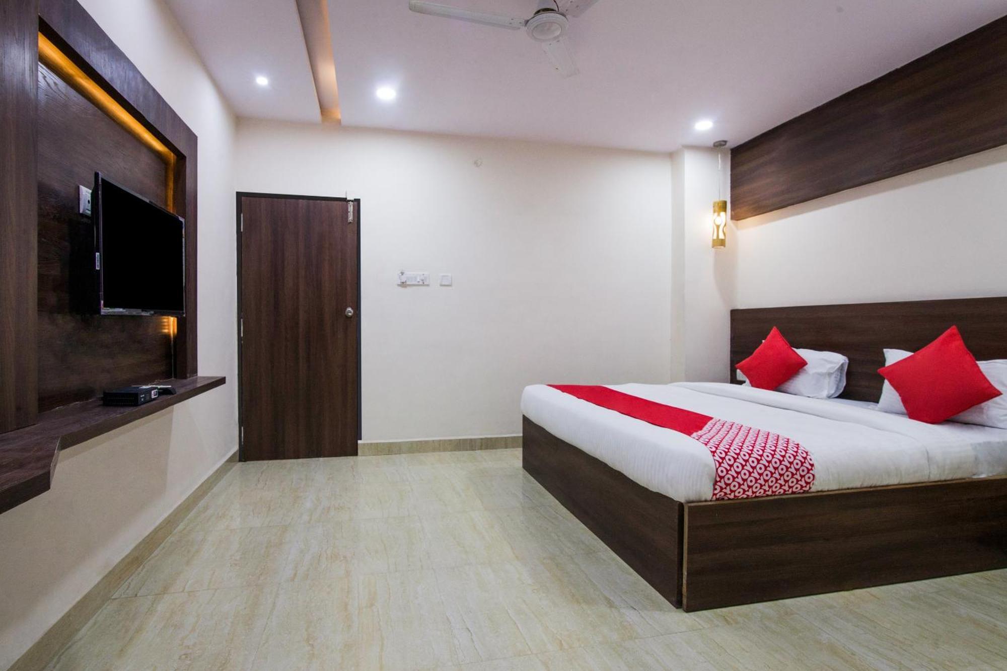 Super Hotel O Holiday Rani Gunj Opp Punjab National Bank Secundurabad Exterior foto
