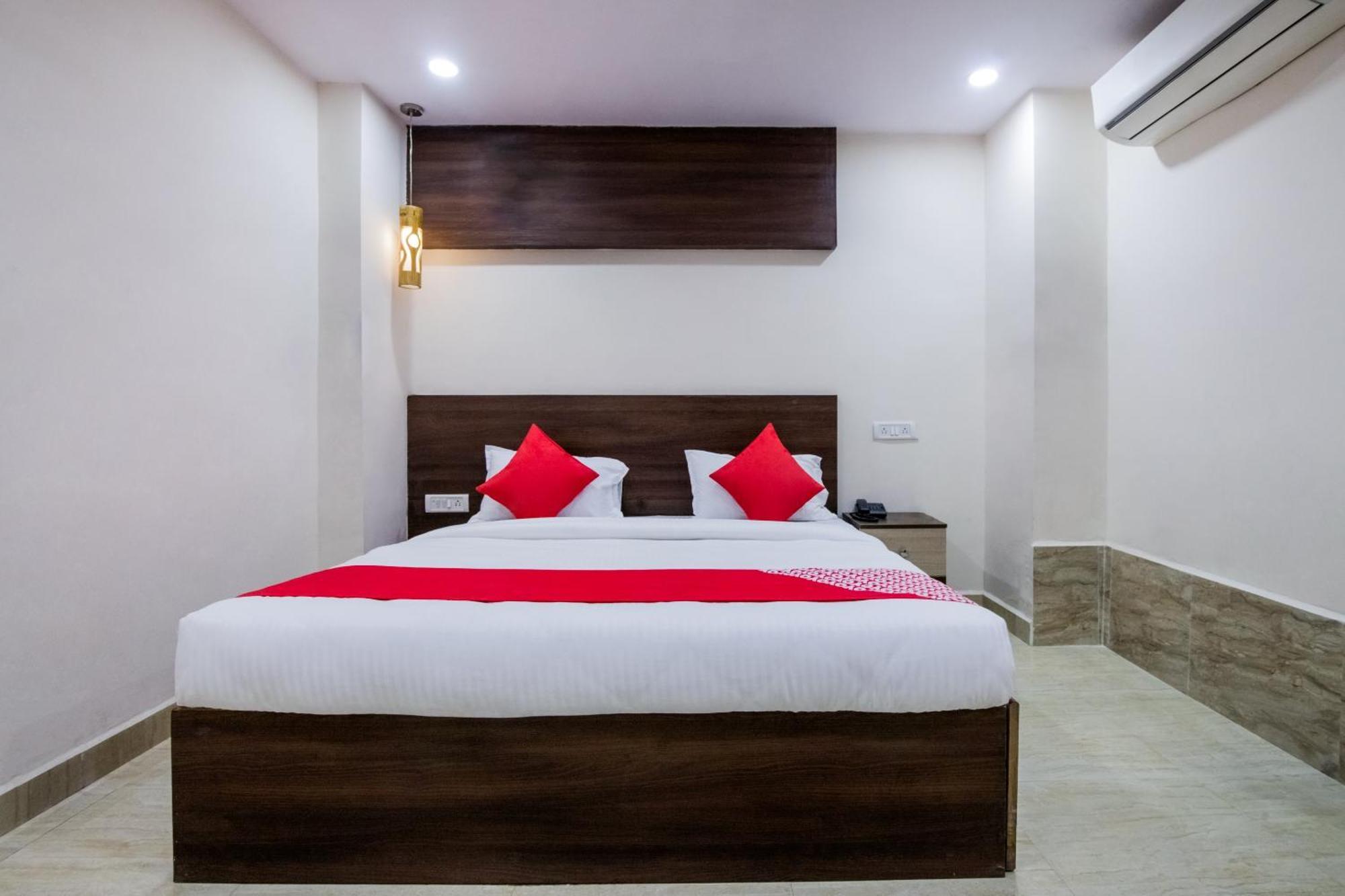 Super Hotel O Holiday Rani Gunj Opp Punjab National Bank Secundurabad Exterior foto